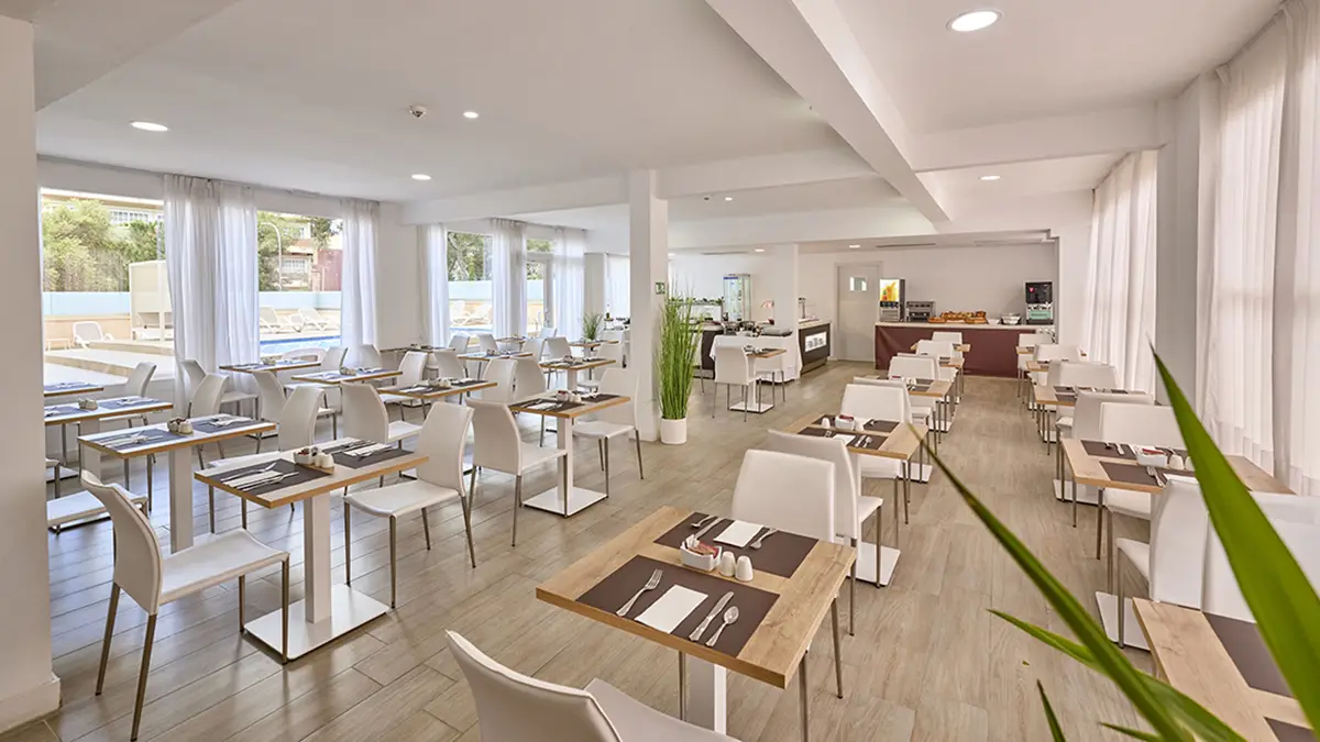 Vista general del comedor del restaurante del Welikehotel Fenix