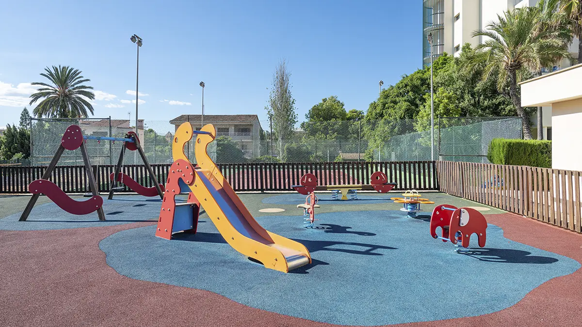 Parque infantil en Welikehotel Marfil Playa