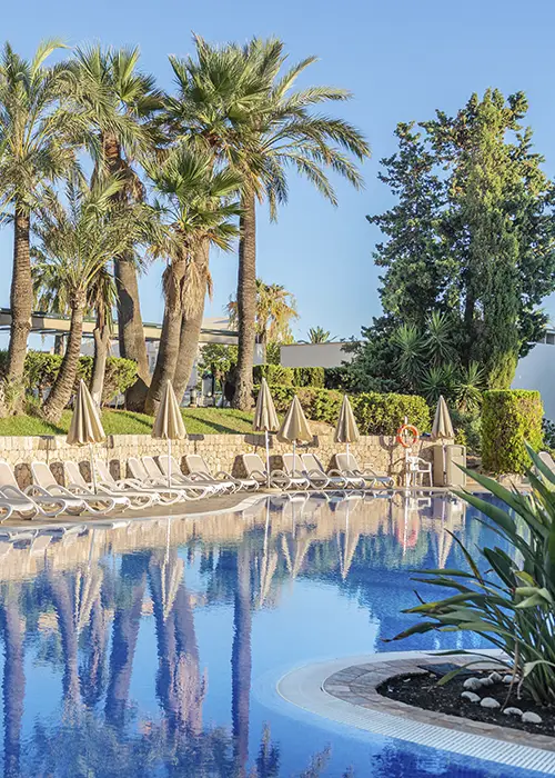 Entrada principal del hotel Welikehotel Marfil Playa