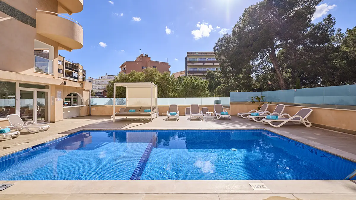 Piscina del hotel Welikehotel Fenix