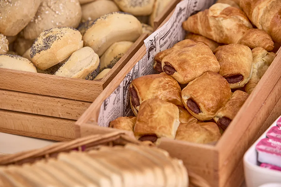 Deliciosa y varidad comida en el Buffet Restaurante buffet Welikehotel Fenix