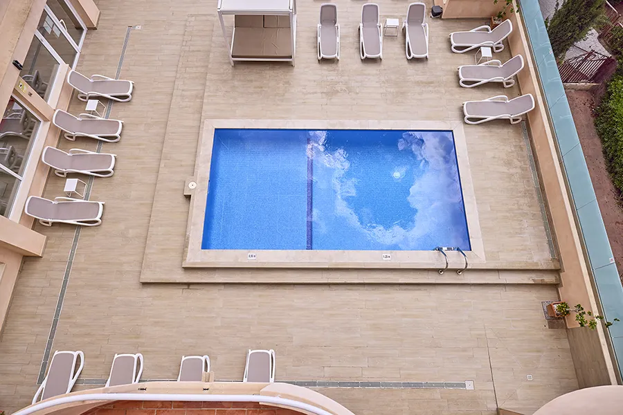 Vista de la piscina Vista de la piscina desde la habitación Doble Vista Piscina con Balcón Welike Fénix