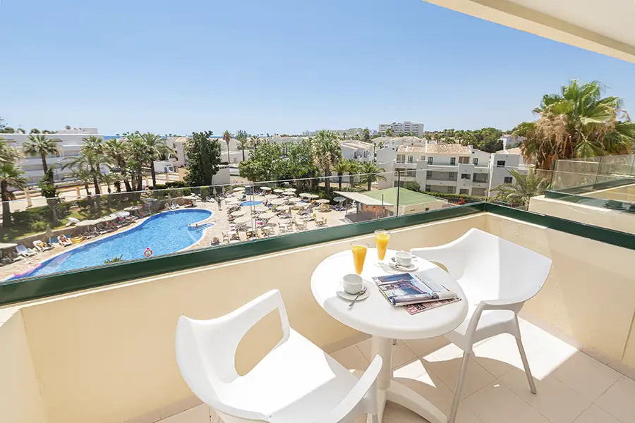 Doble Vista Piscina con Balcón Habitación Doble Vista Piscina con Balcón Welike Hotel Marfil Playa