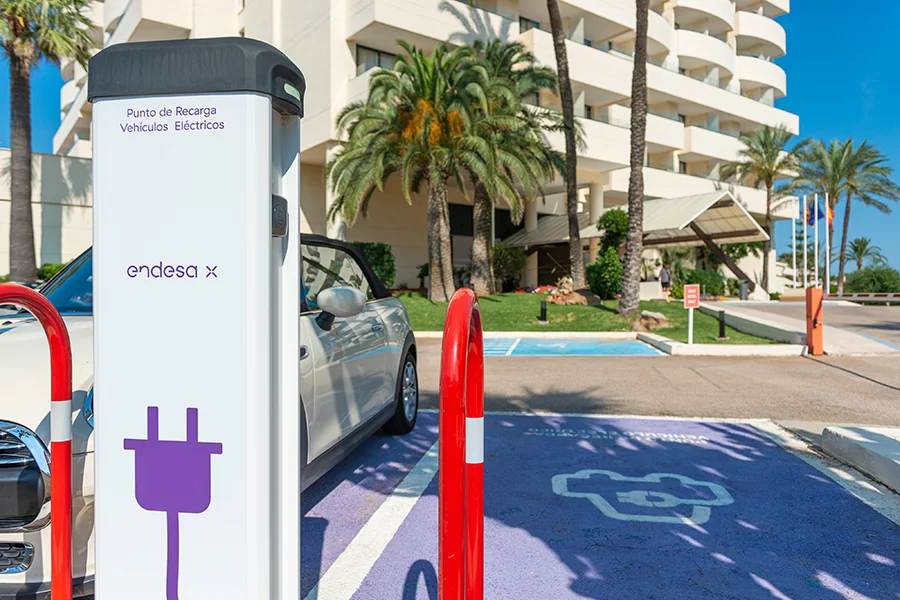 Punto de carga para coches eléctricos del hotel Welikehotel Marfil Playa