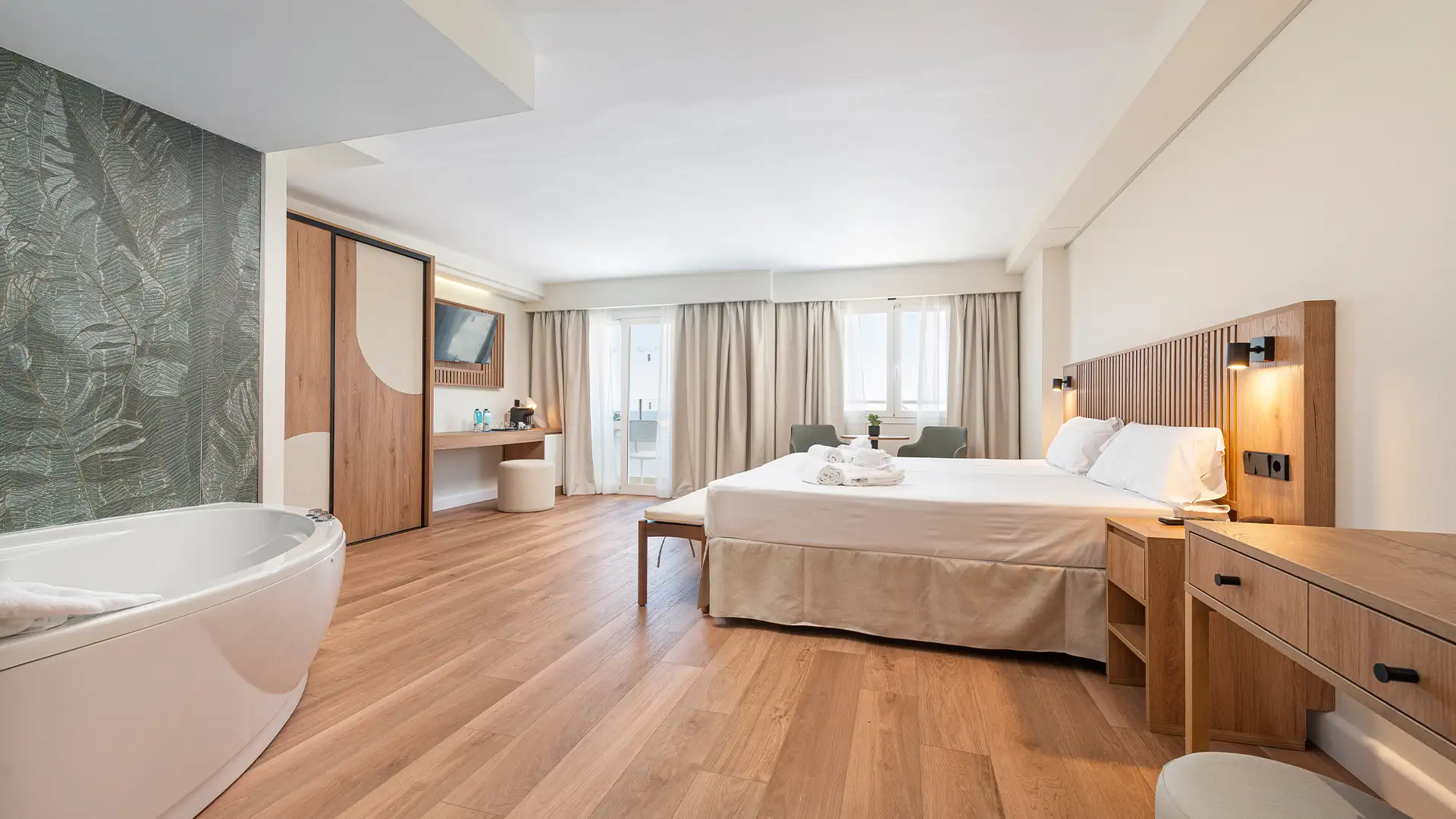 hero offers Welikehotel Triton Beach